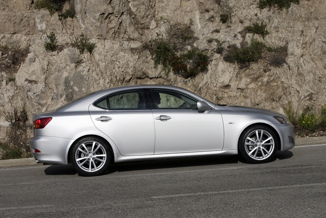 Lexus IS250 