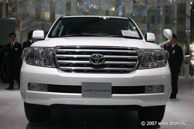 Toyota Land Cruiser 200 