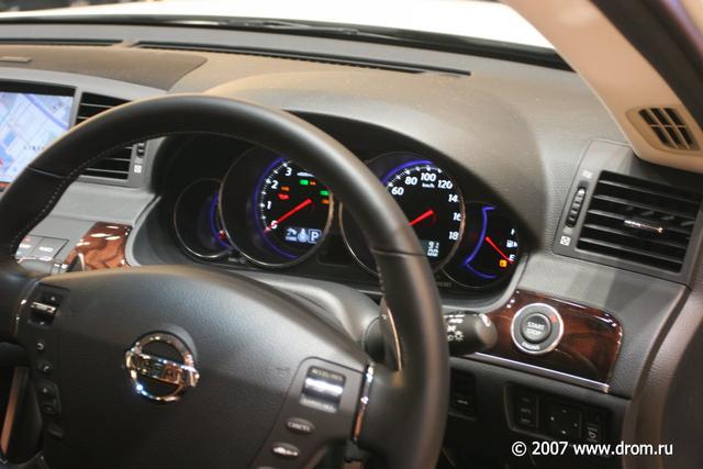 Nissan Fuga 