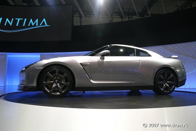 Nissan GT-R 