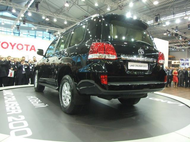 Toyota Land Cruiser 200 