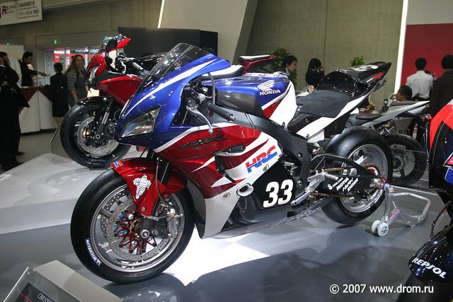 Honda CBR1000RRW 