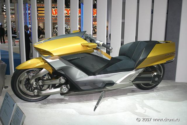 Yamaha Luxair Hybrid Concept 