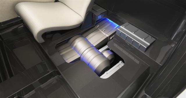 Toyota 1/X 