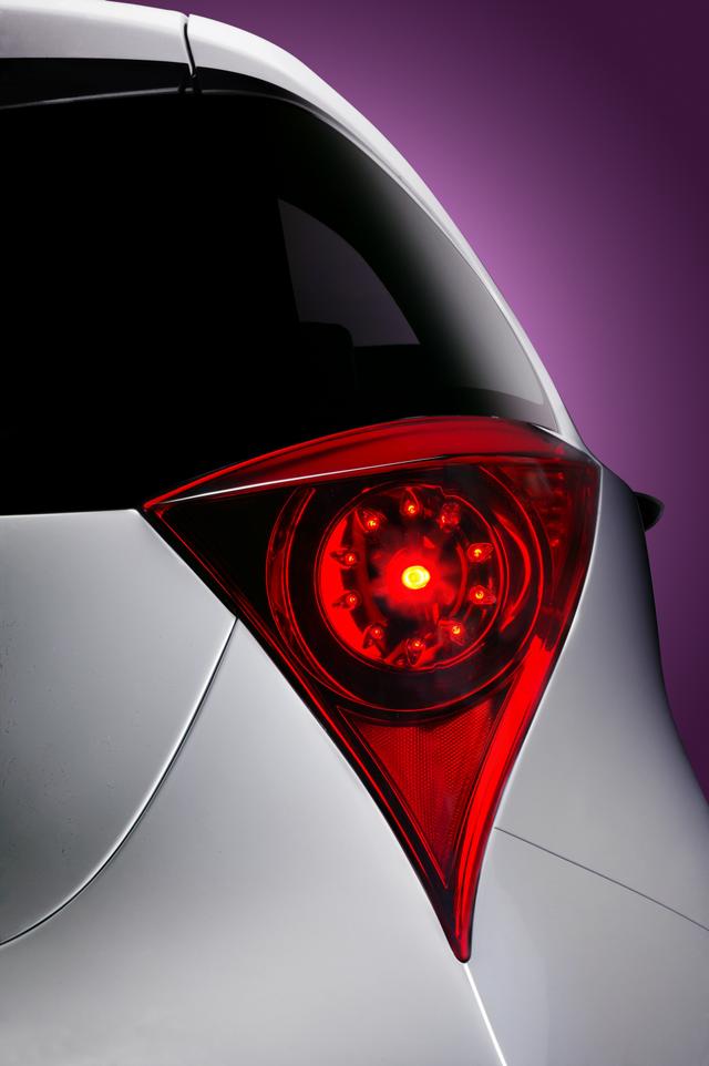 Toyota iQ Concept 