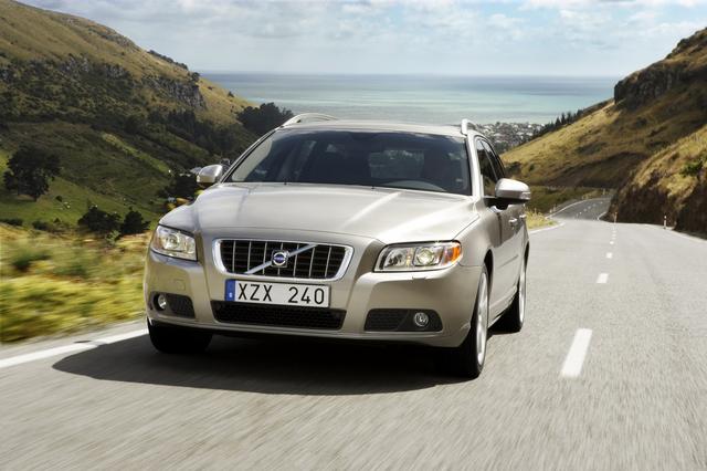 Volvo V70 