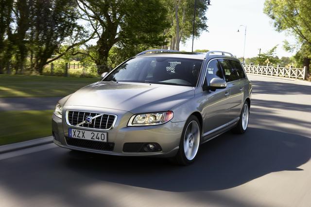 Volvo V70 