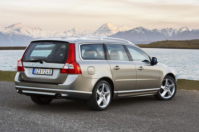 Volvo V70 