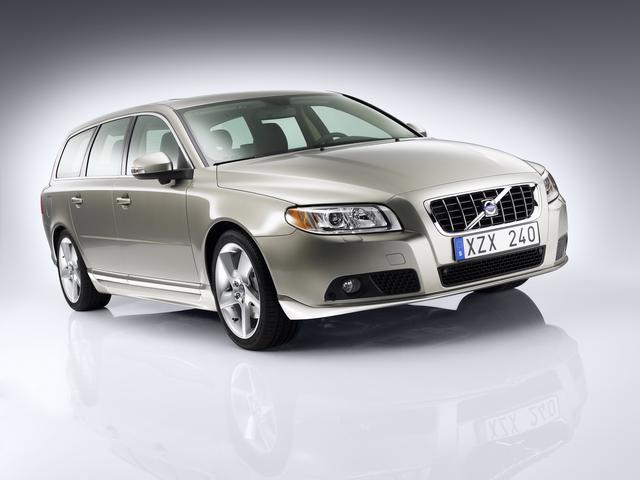 Volvo V70 
