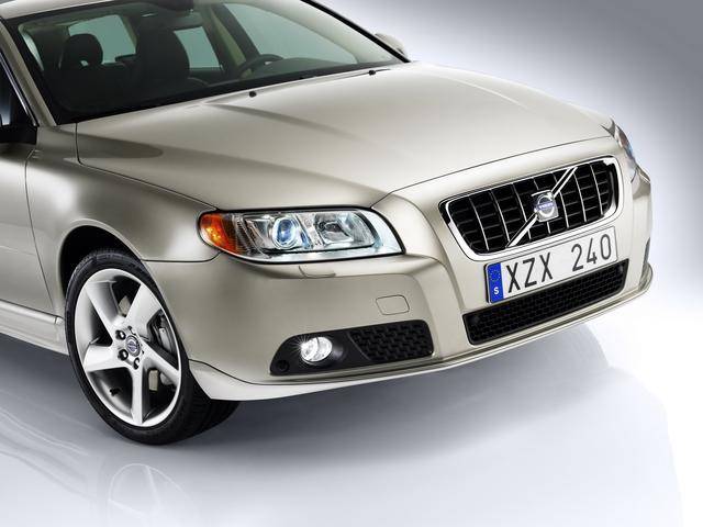 Volvo V70 