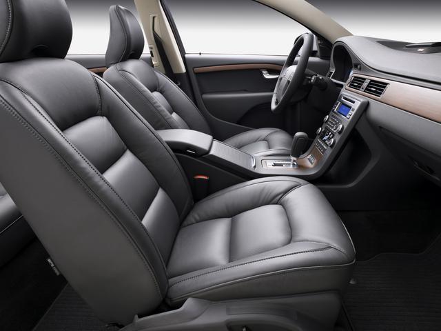 Volvo V70 Interior 