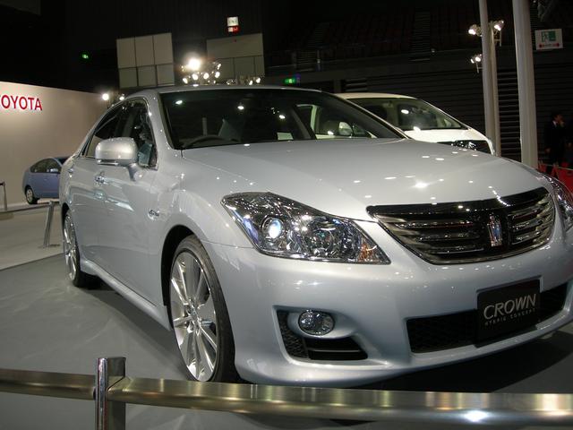 Toyota Crown Hibrid 