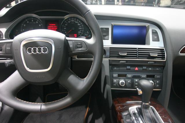 Audi A6L 2.4