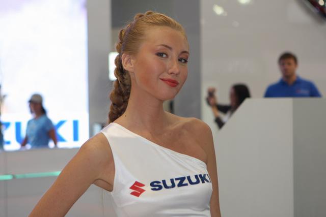  Suzuki 