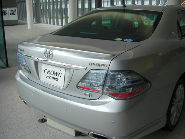 Toyota Crown Hybrid 2008