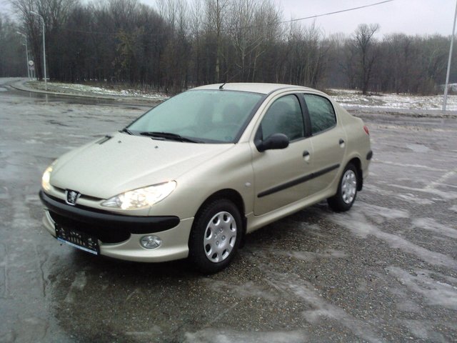 Peugeot 206 Sedan 