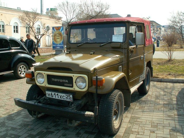 12 Land-Cruixer BJ-41 (1973.)   30        