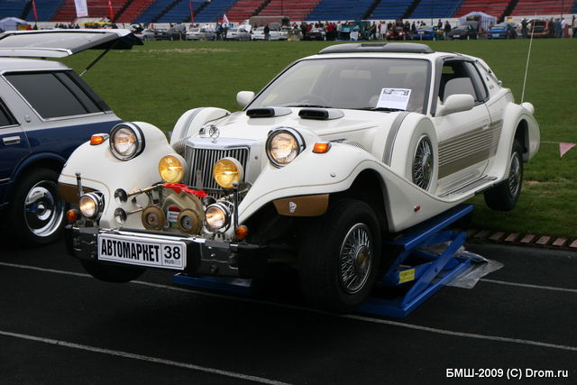 23. Mitsuoka Le Seyde, 1990 . 