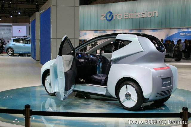 Nissan Land Glider 