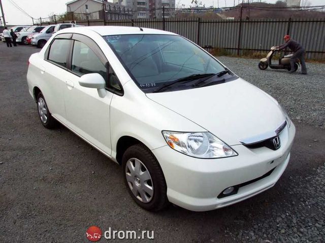 Honda Aria 2007