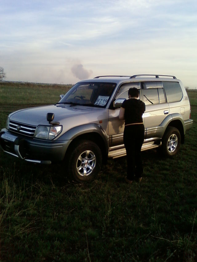 Toyota Land Cruiser Prado 1 