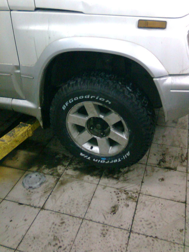 BFGoodrich 225/70R16 