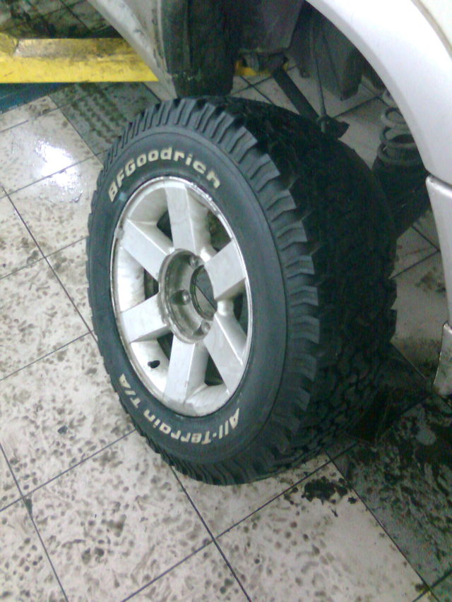 BFGoodrich 225/70R16 