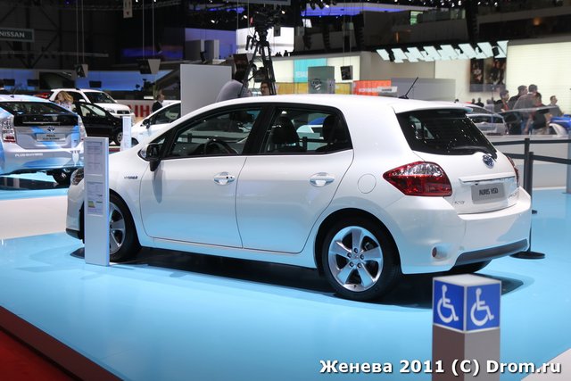 Toyota Auris HSD
