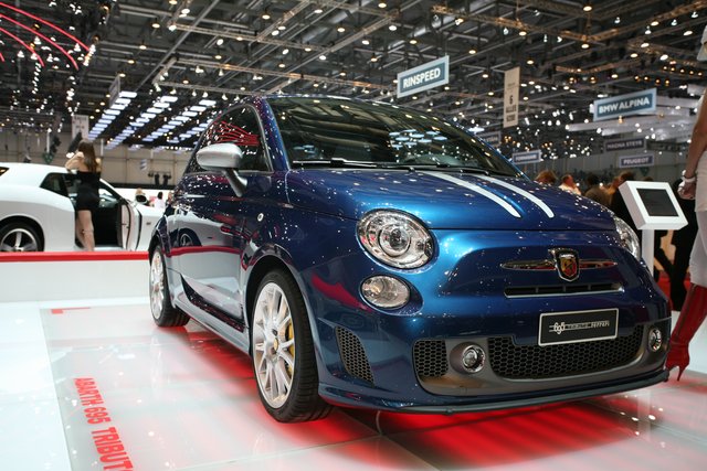 Abarth 695 Tributo Ferrari