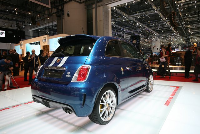 Abarth 695 Tributo Ferrari