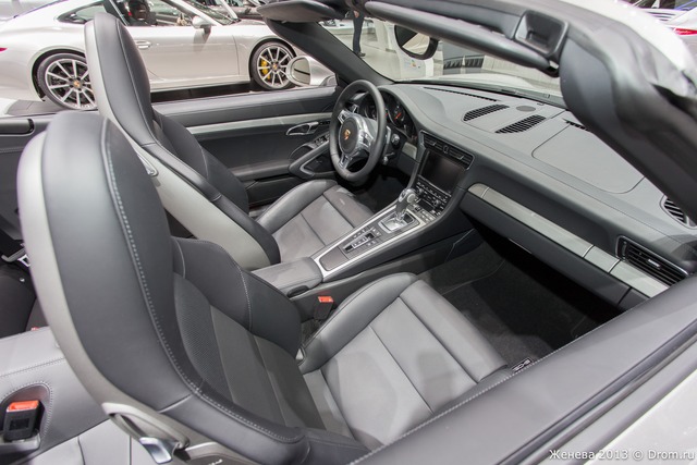 Porsche 911 Carrera 4