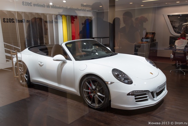Porsche Carrera 4S
