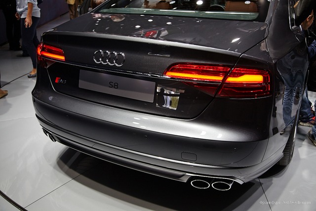 Audi S8