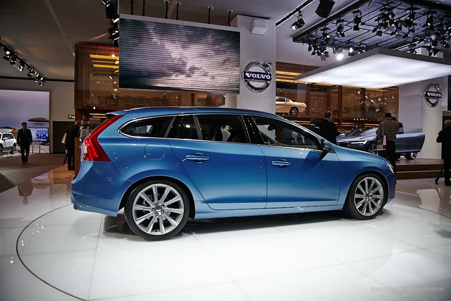 Volvo V60 new
