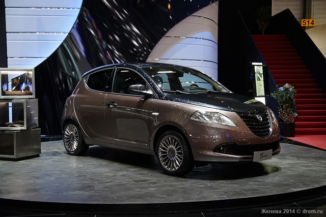 Lancia Ypsilon