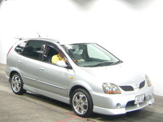 NISSAN TINO 1999