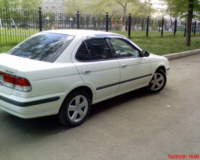  R15 Misubishi Lancer - Nissan Sunny R14.