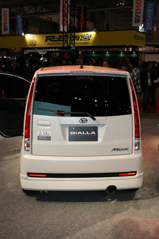 Daihatsu Move Gialla 