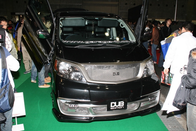 Toyota Alphard "DUB Edition" 