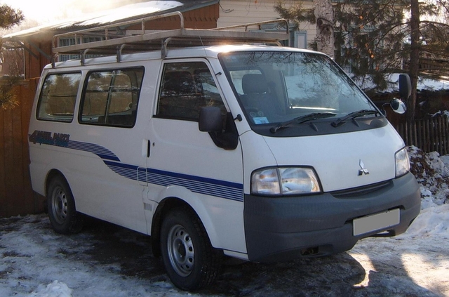 MITSUBISHI DELICA VAN CARGO 